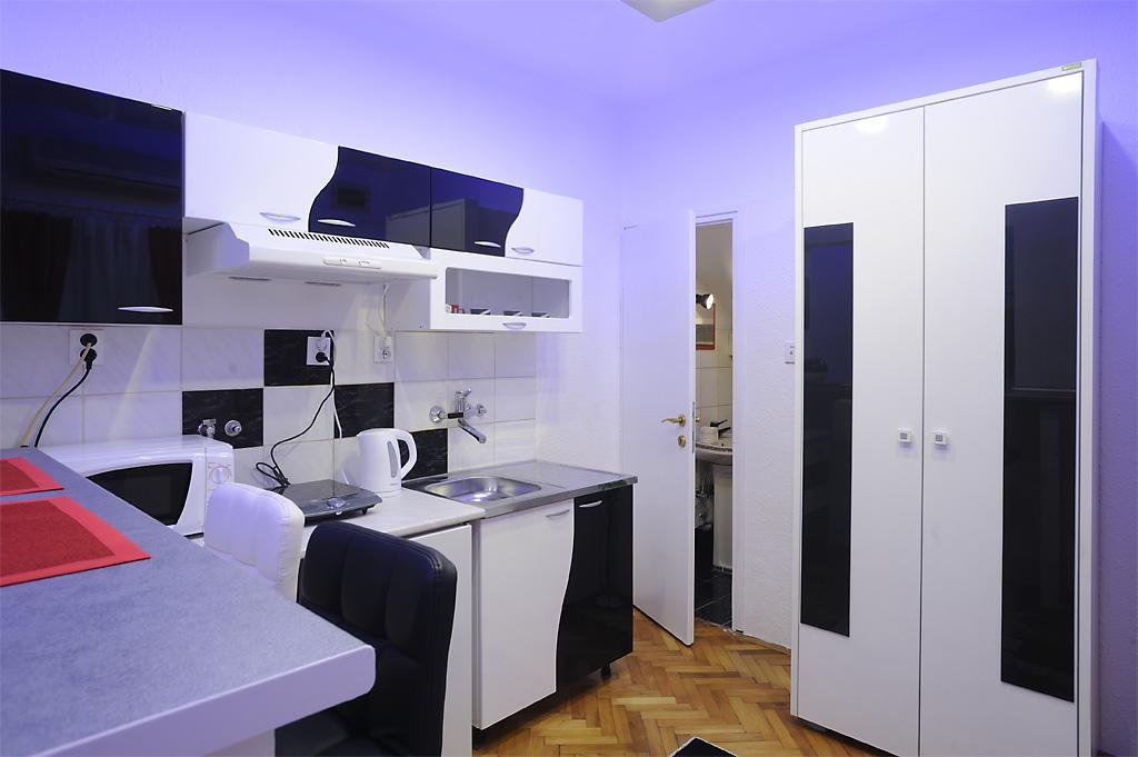 Apartment Rinaldi Белград Экстерьер фото